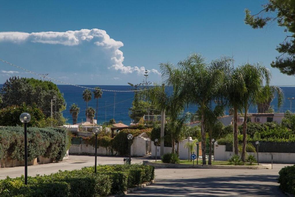 Villa Iaia Fontane Bianche Exteriér fotografie