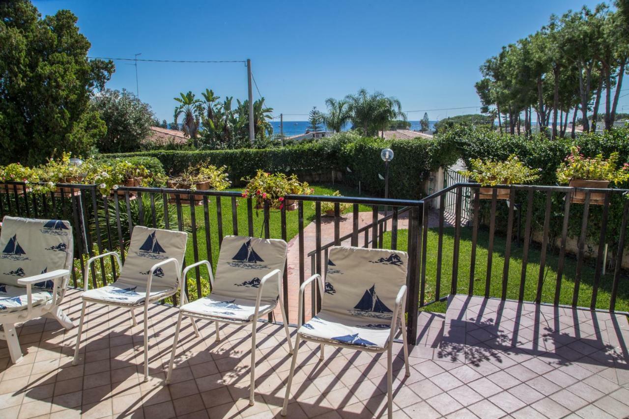 Villa Iaia Fontane Bianche Exteriér fotografie